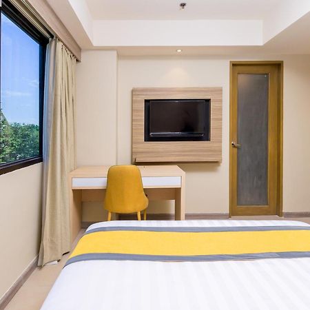 Surestay Plus By Best Western Cebu City Bagian luar foto