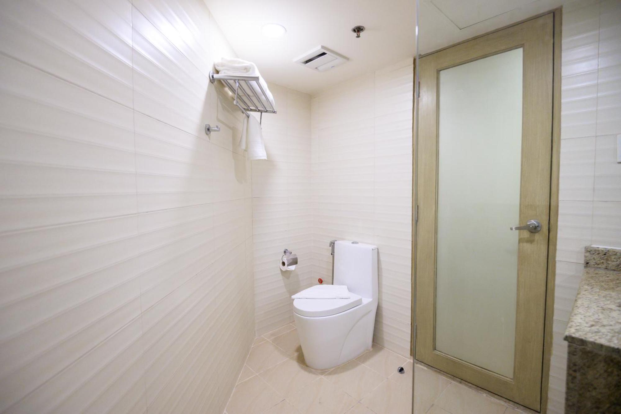 Surestay Plus By Best Western Cebu City Bagian luar foto