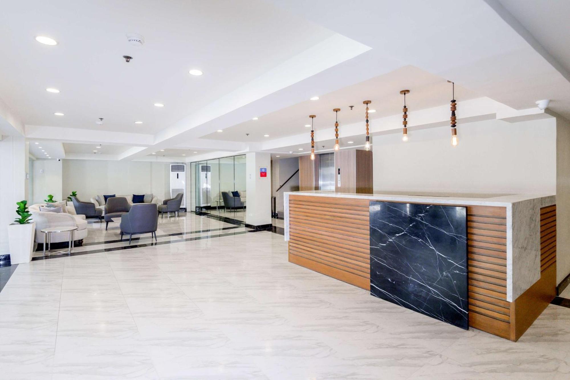 Surestay Plus By Best Western Cebu City Bagian luar foto